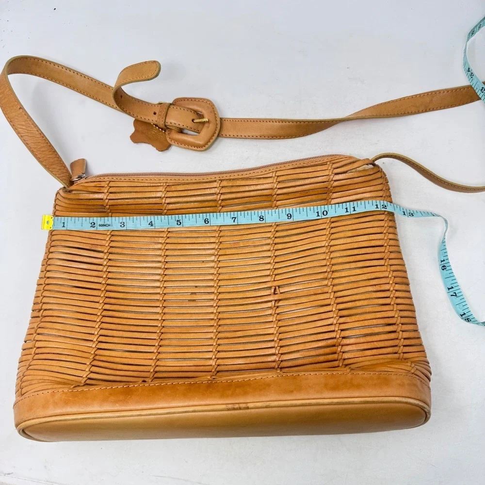 Vintage Valerie Stevens Crossbody Bag Tan Medium Woven Leather Vintage Boho